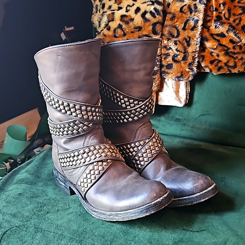 Old Gringo Dark Brown Studded Boots